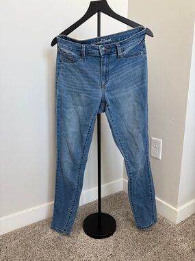 Universal Thread Women's Skinny Jeans in Blue